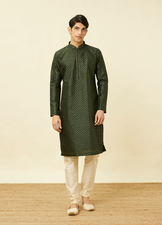 alt message - Manyavar Men Dark Green Lattice Patterned Sequined Kurta Set image number 2